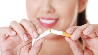 خطر حمله قلبی در زنان جوان سیگاری