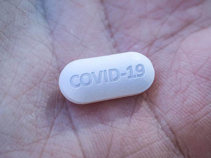 هیدروکسی کلروکین در درمان بیماری COVID-19