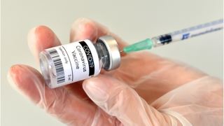 بررسی اثر بخشی واکسن های Pfizer و AstraZeneca COVID-19 توسط مقامات بهداشت عمومی انگلیس!