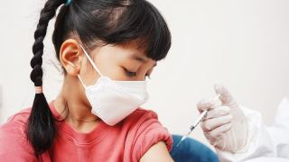 FDA واکسن فایزر را برای کودکان کوچکتر مجاز می کند!