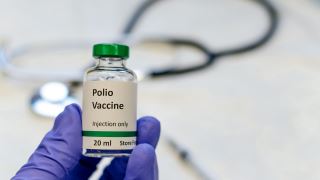چگونه بفهمیم که کاملاً در برابر فلج اطفال واکسینه شده‌ ایم؟