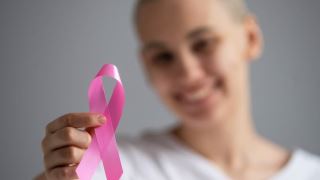 سرطان سينه چه علائمی دارد؟